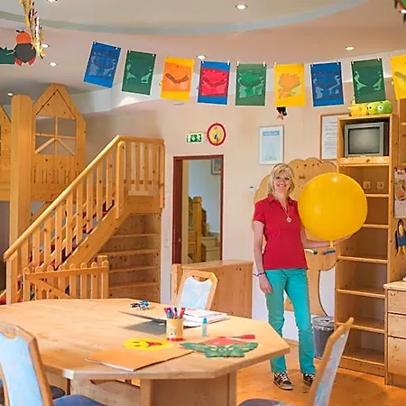 Sonnberg Aparthotel 4*