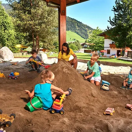 מלון דירות Sonnberg 4*