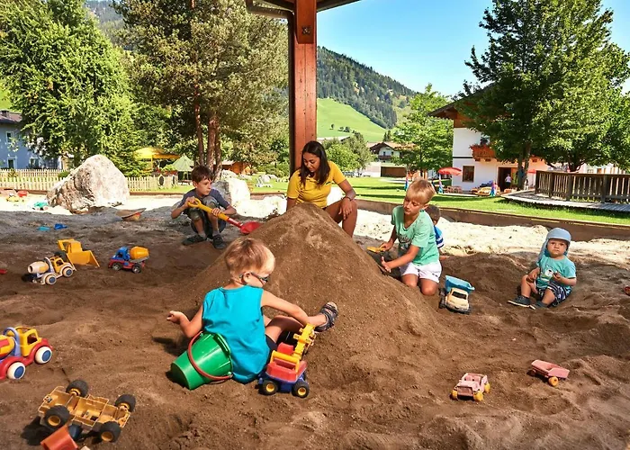 Aparthotel Sonnberg 4*